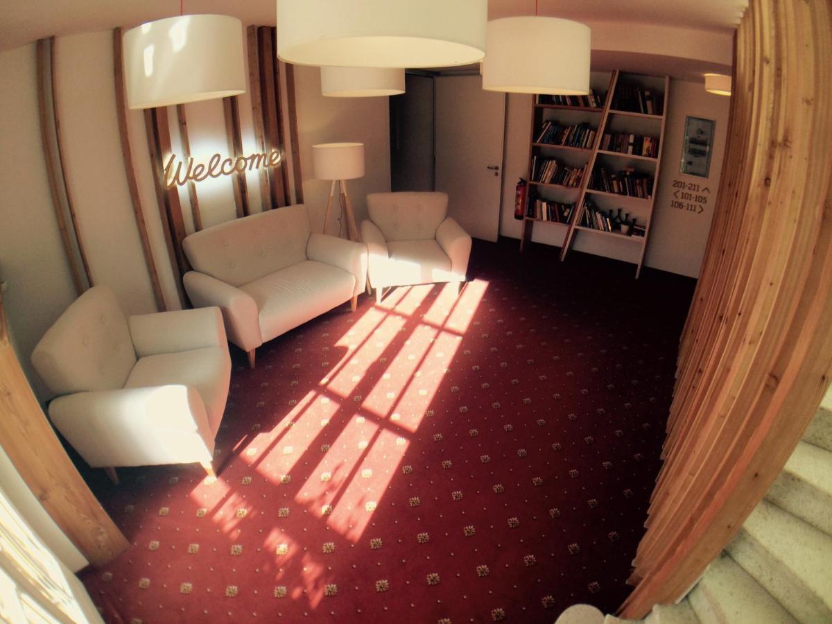 Seehotel Am Hallstaettersee Modern Rooms 上特劳恩 外观 照片