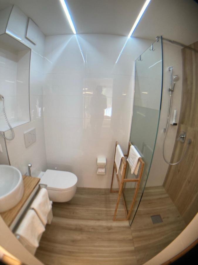 Seehotel Am Hallstaettersee Modern Rooms 上特劳恩 外观 照片